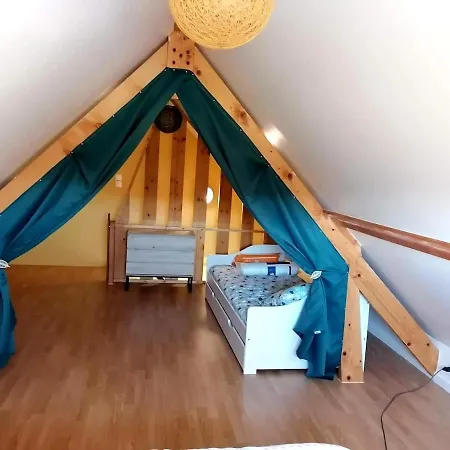 De L'yeres Holiday home